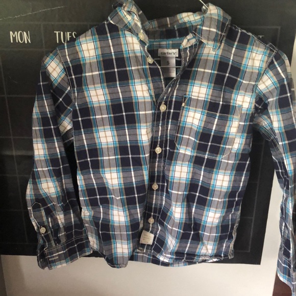 Button up - Picture 1 of 1